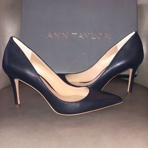 Ann Taylor Mila Leather Pumps - Navy